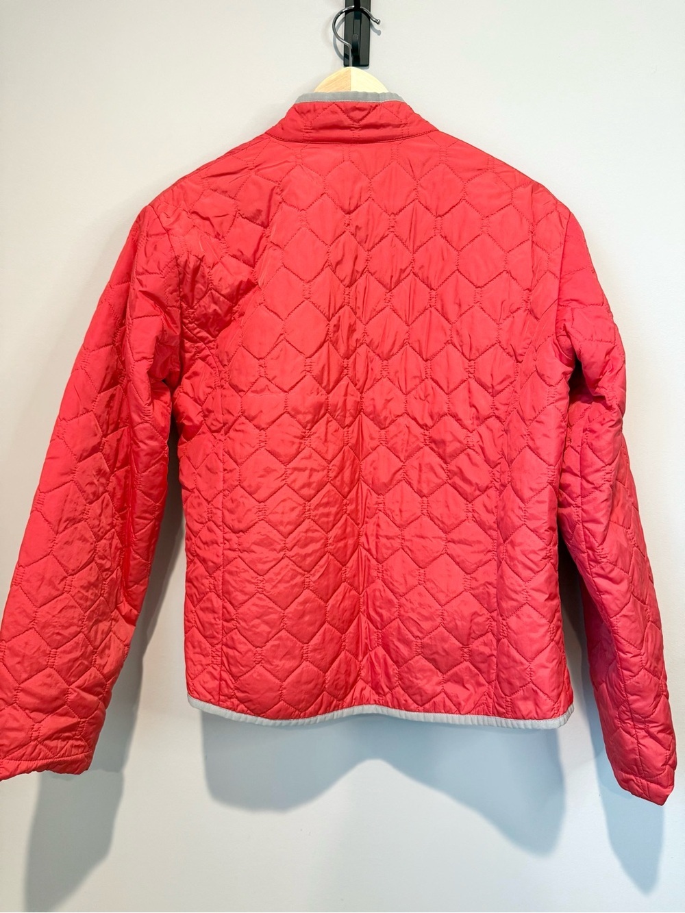 Burton Red Orange Quilted Zip Women’s Winter Jacket with Zipper Pockets - Picture 5 of 5